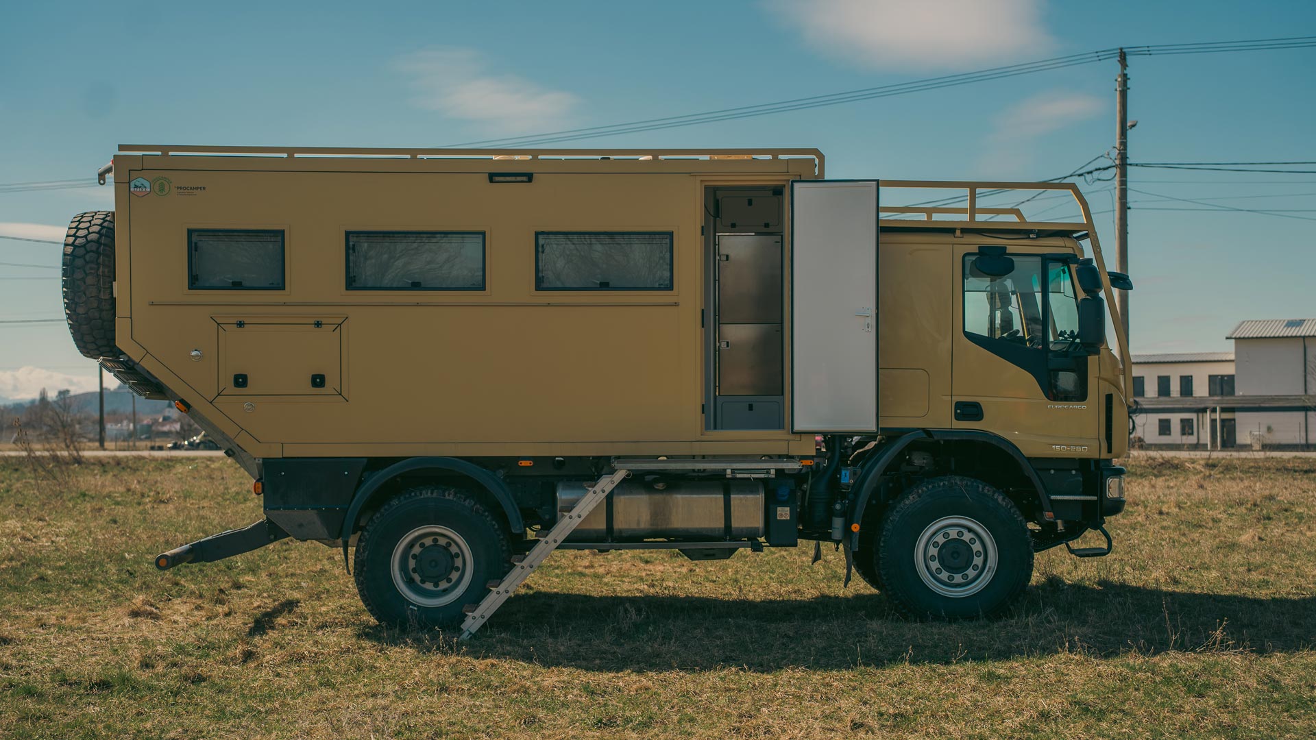 Iveco Eurocargo 4×4 – Expedition truck (2)