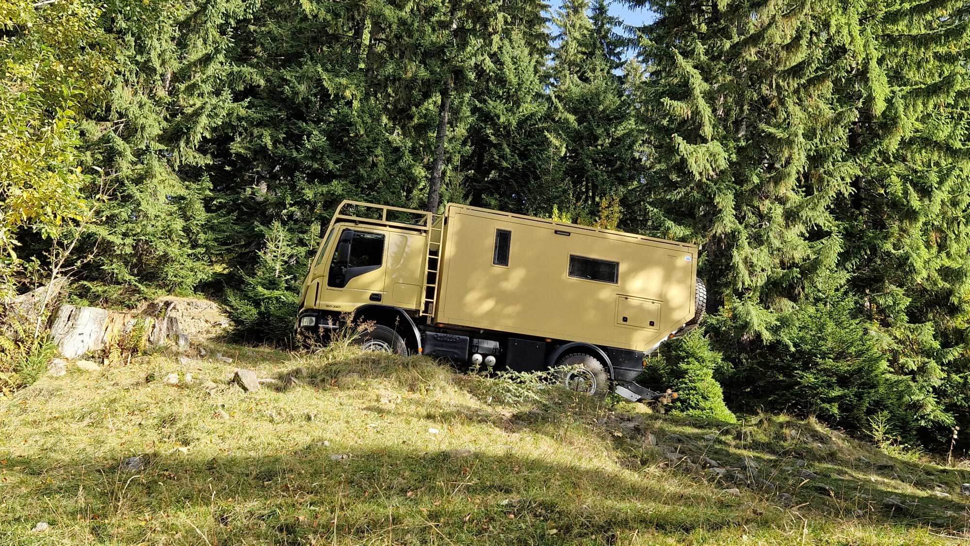 Iveco Eurocargo 4×4 – Expedition truck_Sfinx_Camper (11)