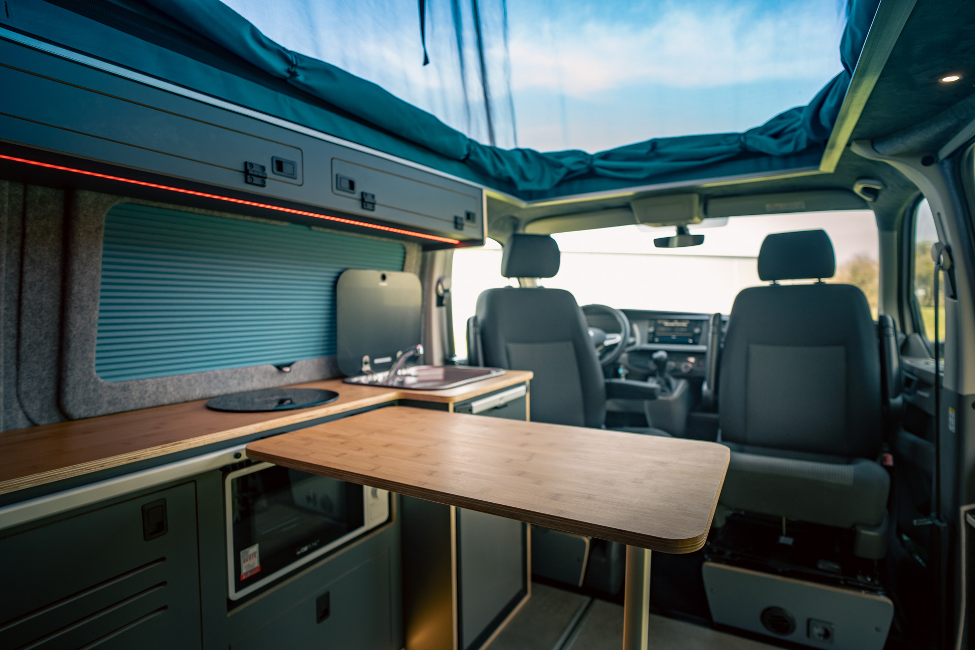 VW Transporter 4Motion Campervan (10)