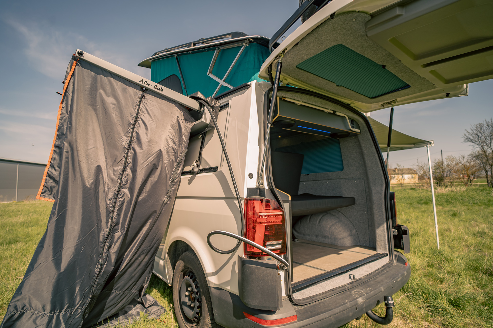 VW Transporter 4Motion Campervan (2)