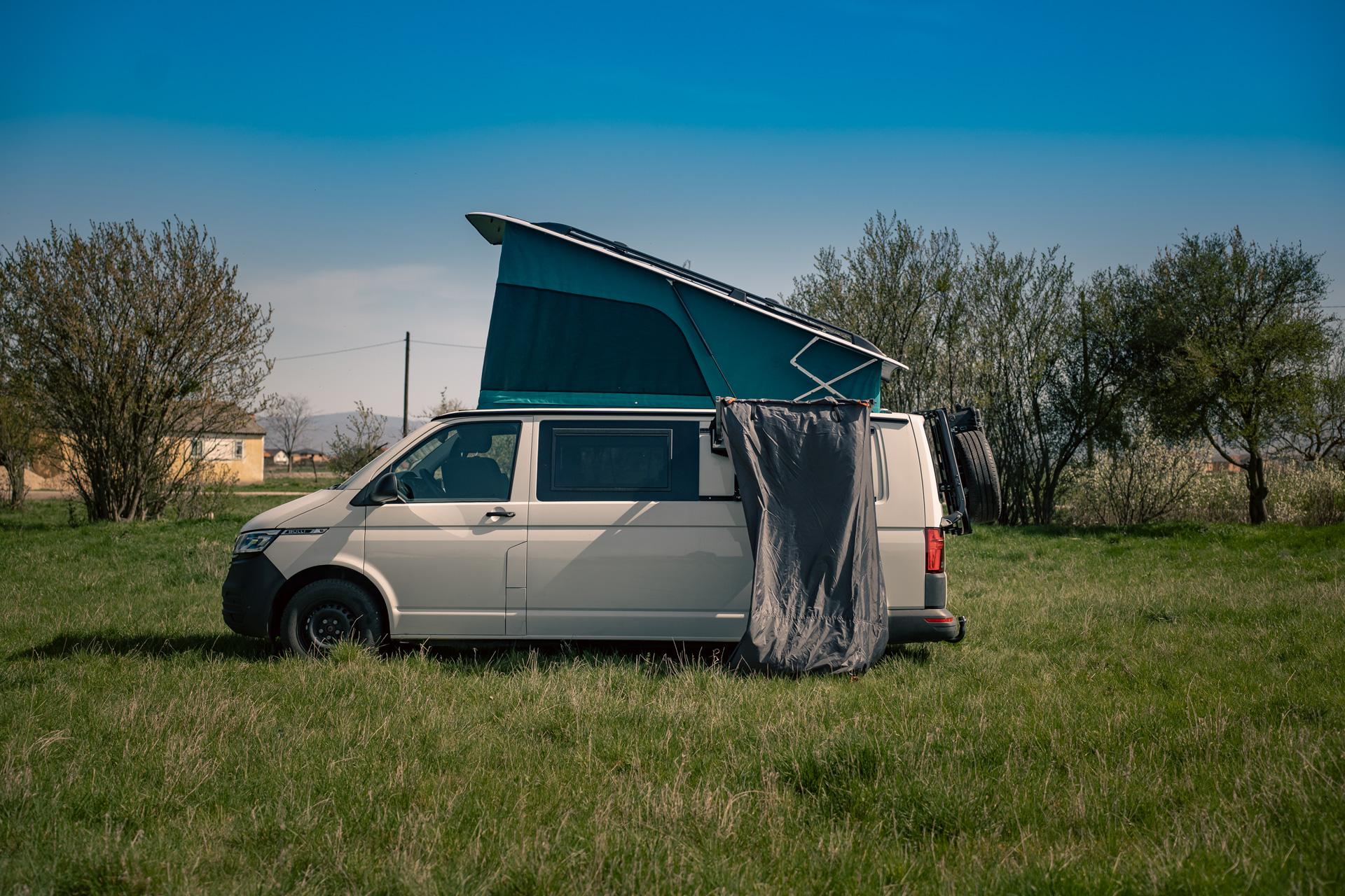 VW Transporter 4Motion Campervan (21)