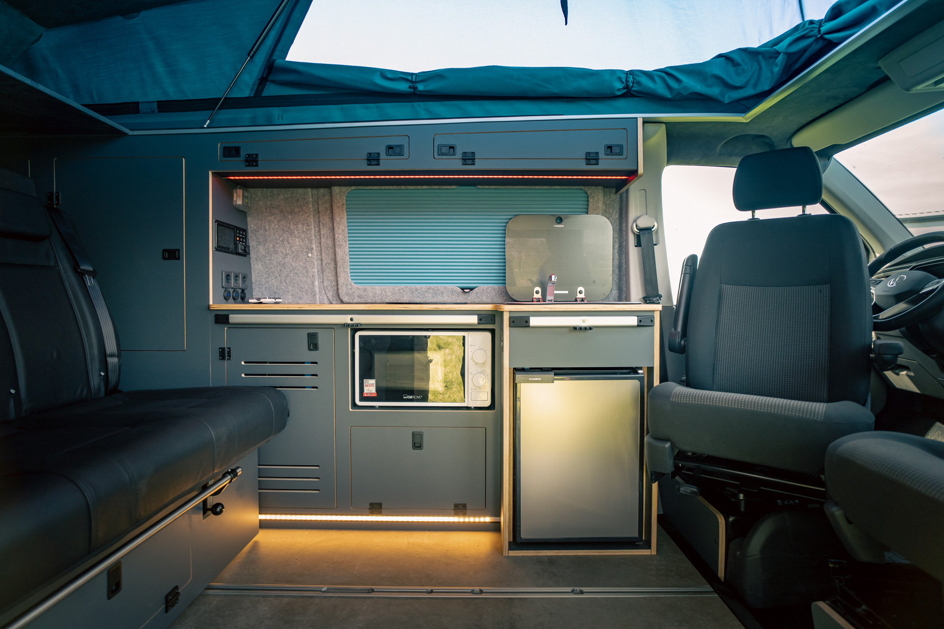 VW Transporter 4Motion Campervan (8)