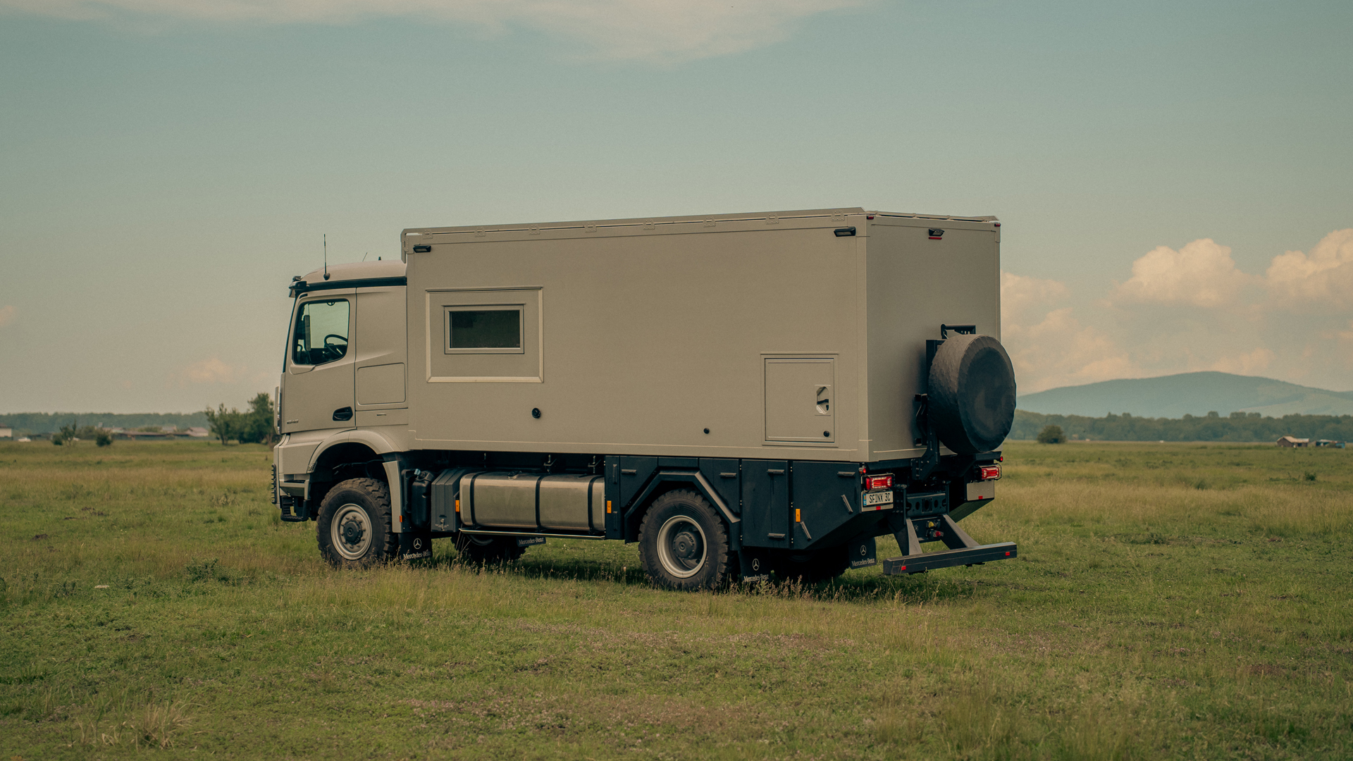 Mercedes Arocs – Camion de expeditie (19)