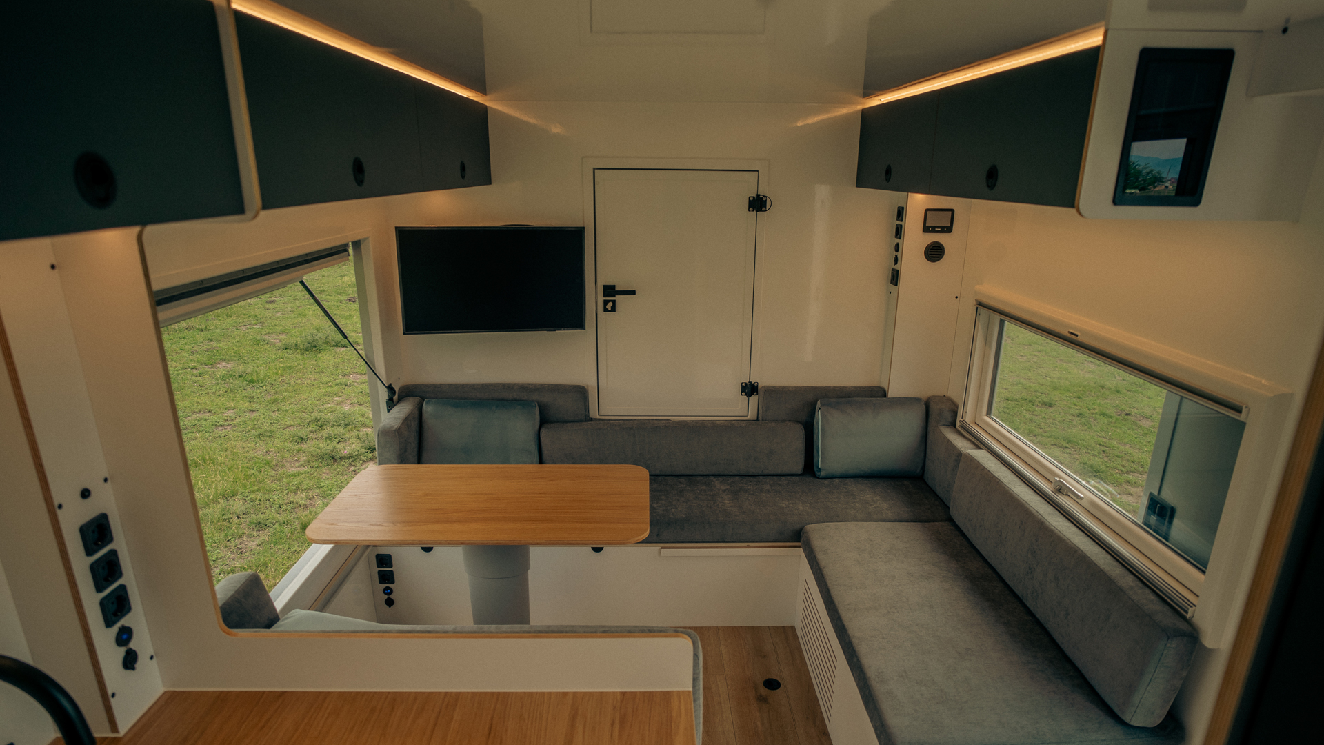 Mercedes Arocs – Camion de expeditie (3)